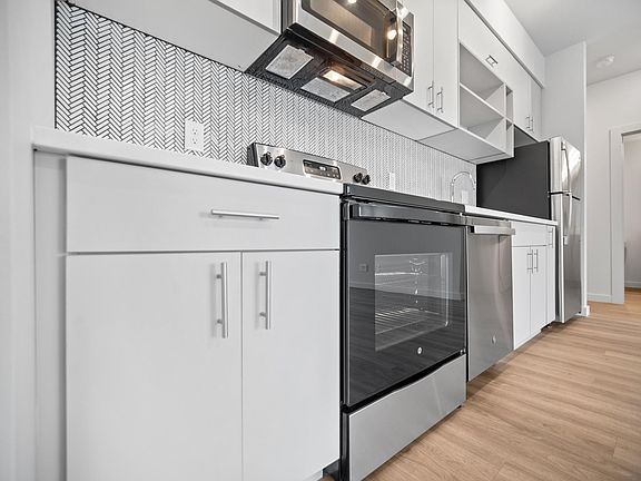 4th image of 3027 E Liberty Ave #B-301