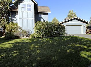 20812 Liberty Ln, Bend, OR 97701