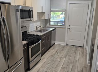 638 E 49th St #1, Chicago, IL 60615