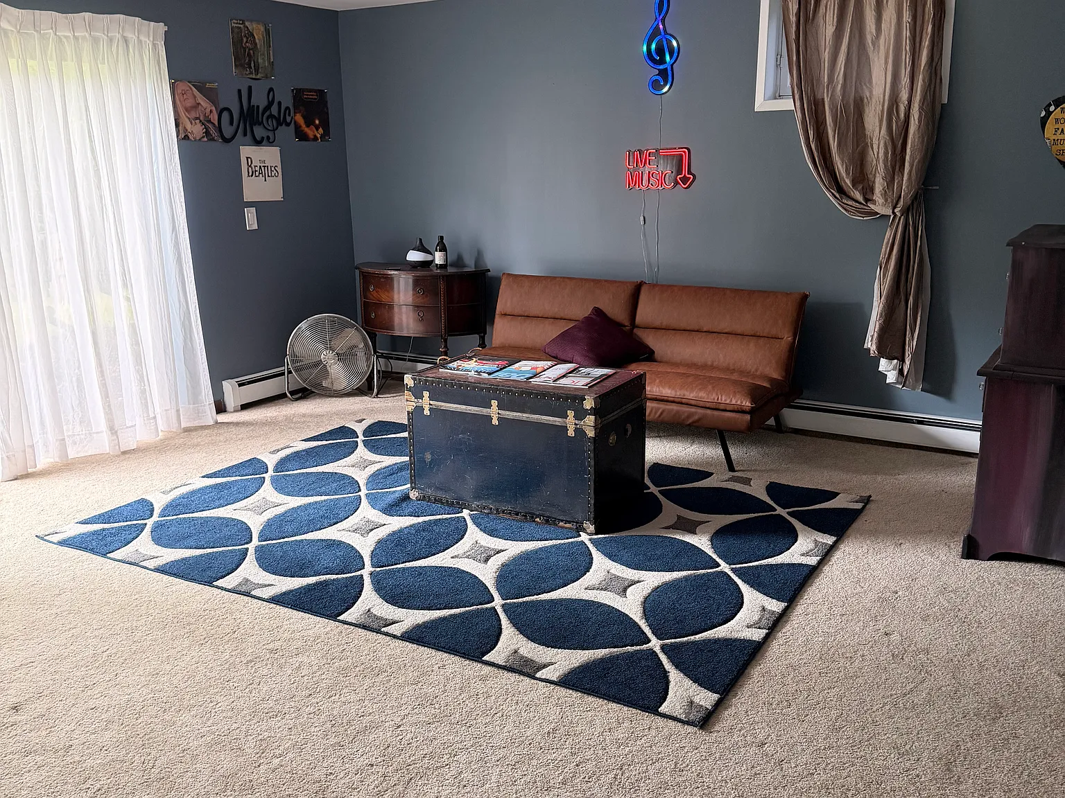 1 bed, 1900 sqft, $2,500 — Photo 3