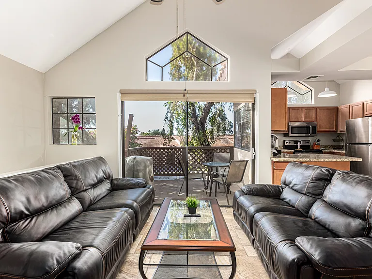 1001 N Pasadena St #50 — Photo 33