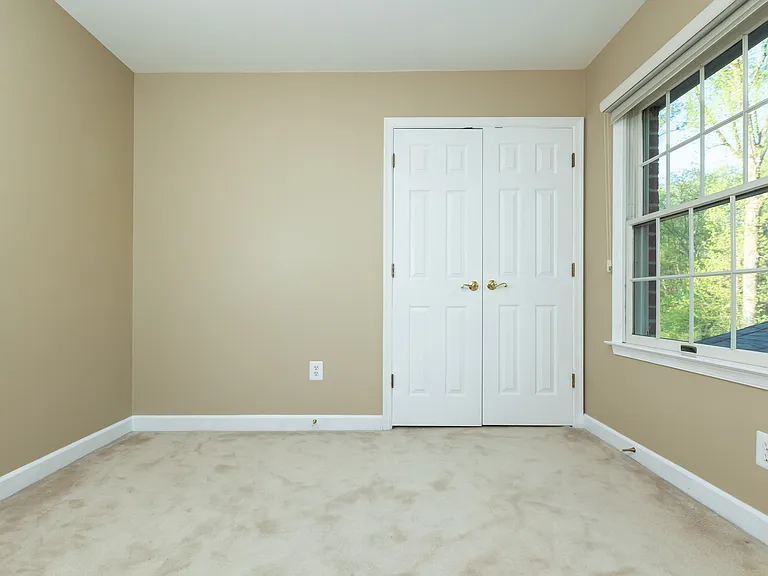 13576 Highland Rd — Photo 13