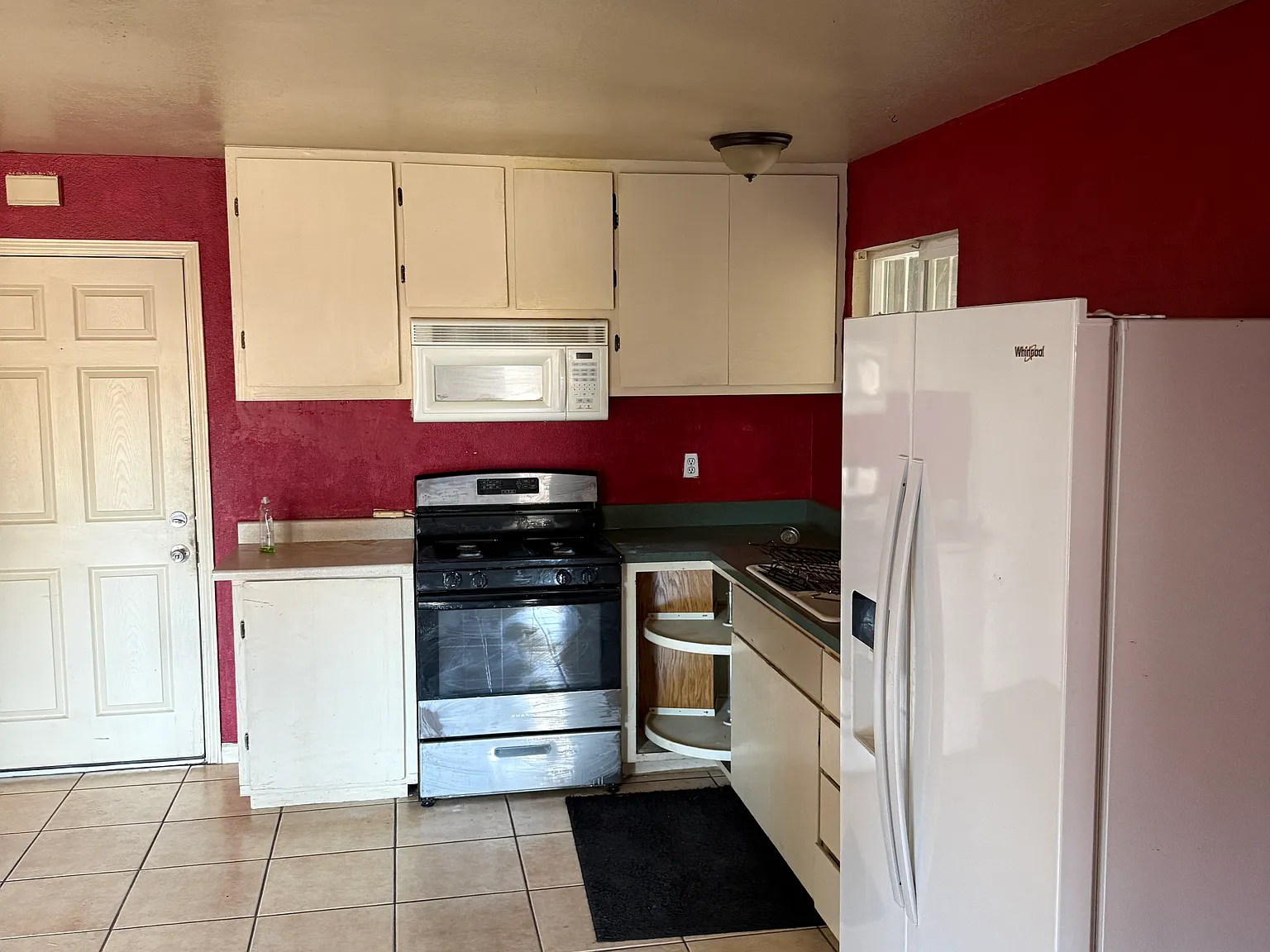 3 bed, 1220 sqft, $2,000 — Photo 4