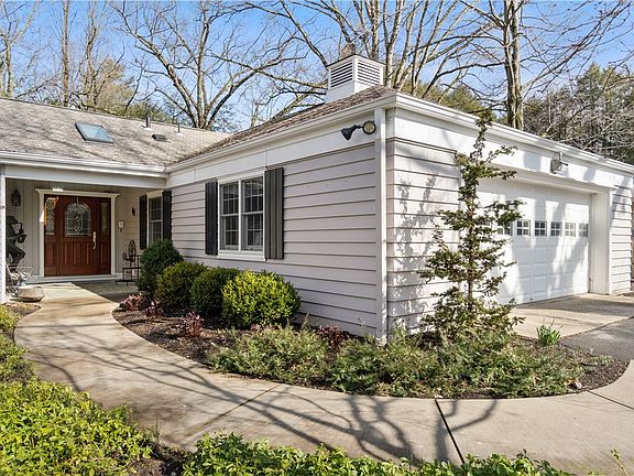3rd image of 4406 Birchwood Ln