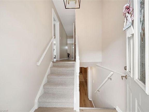4th image of 90 Magnolia Dr #19