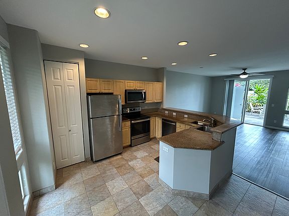 Kitchen - Living Room Makai orientation