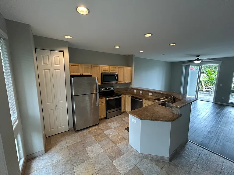 Kitchen - Living Room Makai orientation