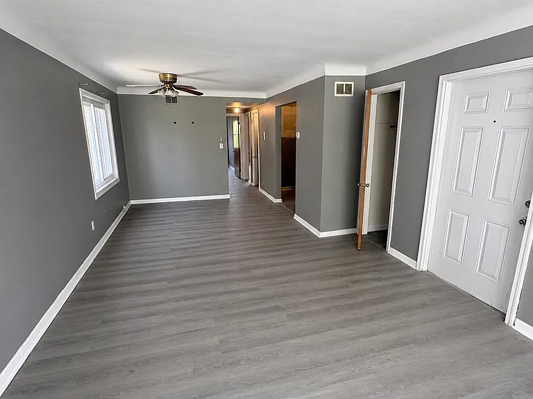 16004 Nelacrest Rd #5 — Photo 1