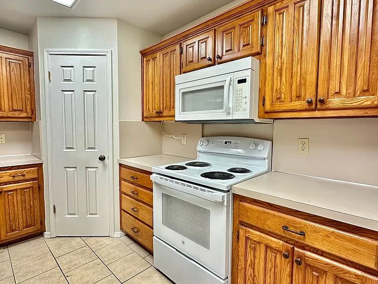 3546 Cedar Ridge Ln — Photo 14