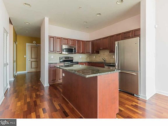 3rd image of 901 N Penn St Unit F1808
