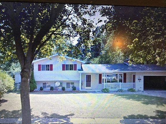 2nd image of 3115 Saint Marys Dr