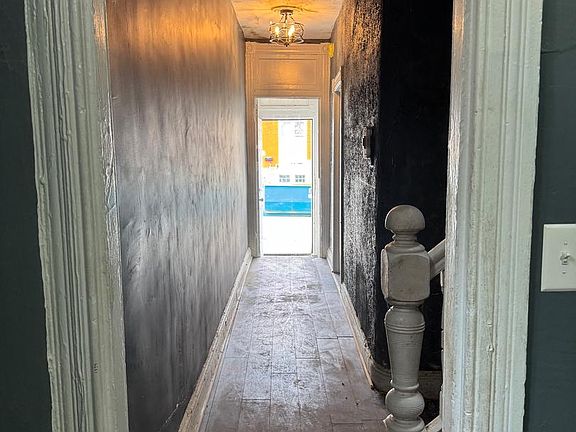 2nd image of 2023 Walbrook Ave