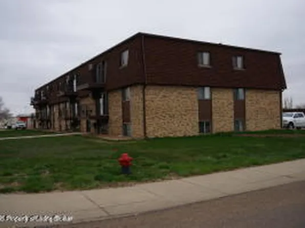 671 24th St W, Dickinson, ND 58601