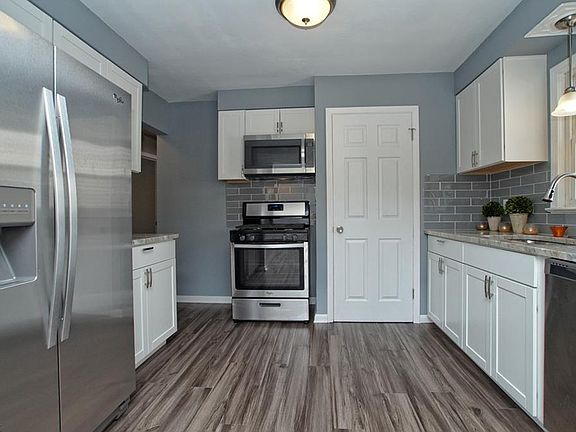 5th image of 12808 Eastwood Blvd