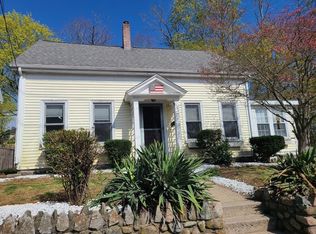 27 W Water St, Rockland, MA 02370