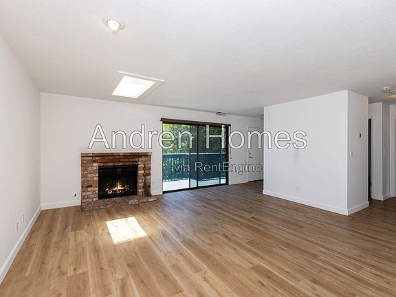 2nd image of 713 Frederick St