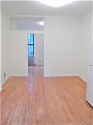 Rented by Veracity NYC LLC | media 19