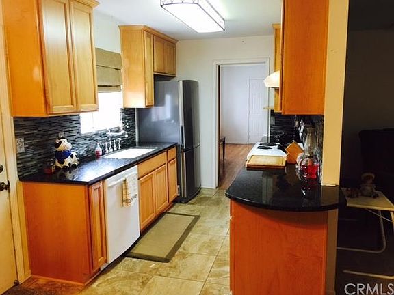 5th image of 1126 Tourmaline Ave