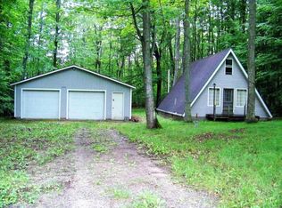 3098 Birchdale Dr, Johannesburg, MI 49751