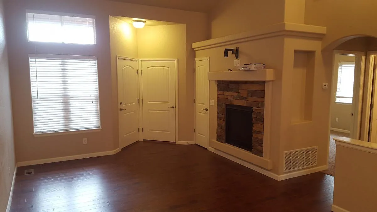 4 bed, 1866 sqft, $2,450 — Photo 4