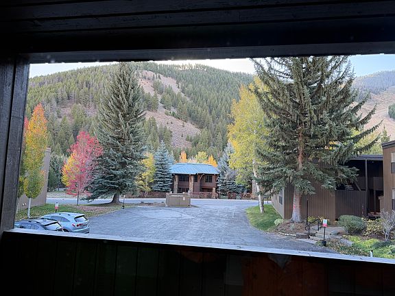 2nd image of 120 Ritchie Dr #31