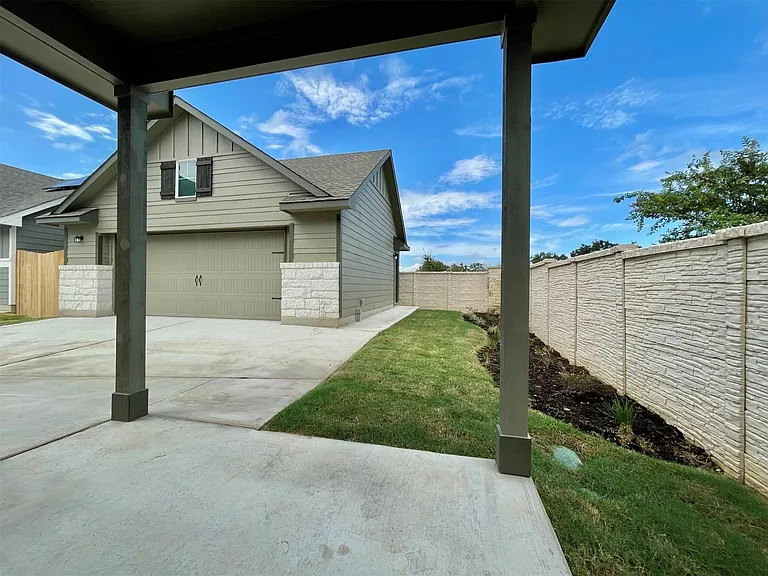 1517 Cobblecrest Ln — Photo 38