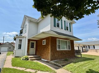 506 W Amelia St, Cassville, WI 53806