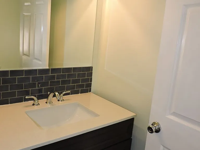 508 E Gonzalez St — Photo 13