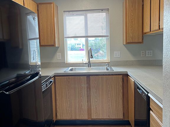 3rd image of 15526 E 4th Ave #33