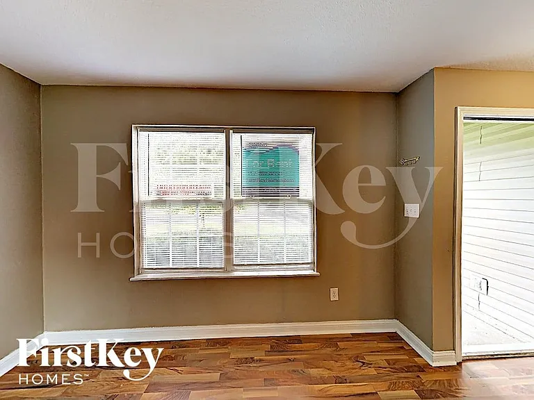 3944 Hornickel Dr — Photo 6