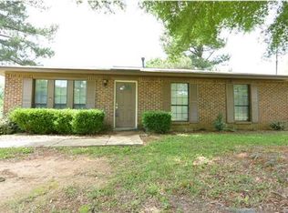 441 Hillcrest Dr, Millbrook, AL 36054