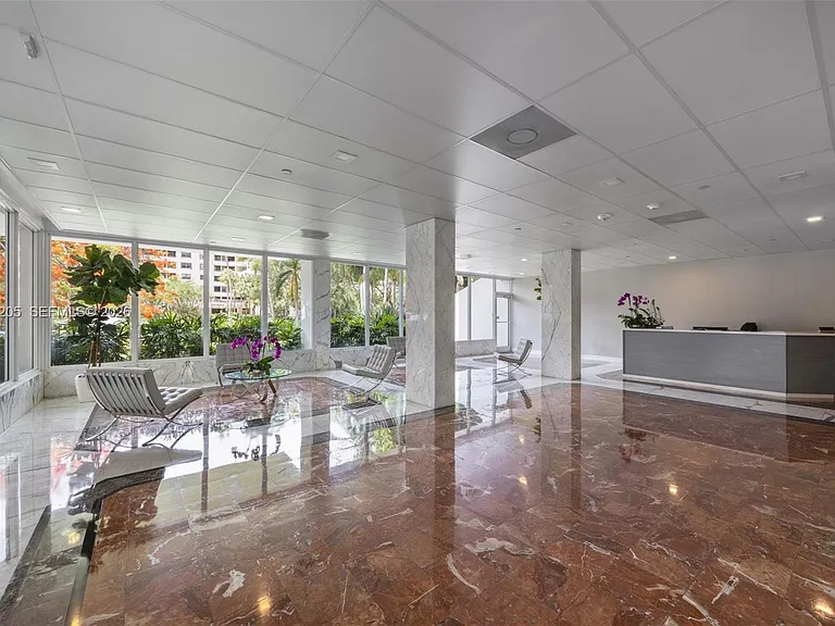 155 Ocean Lane Dr #600 — Photo 31