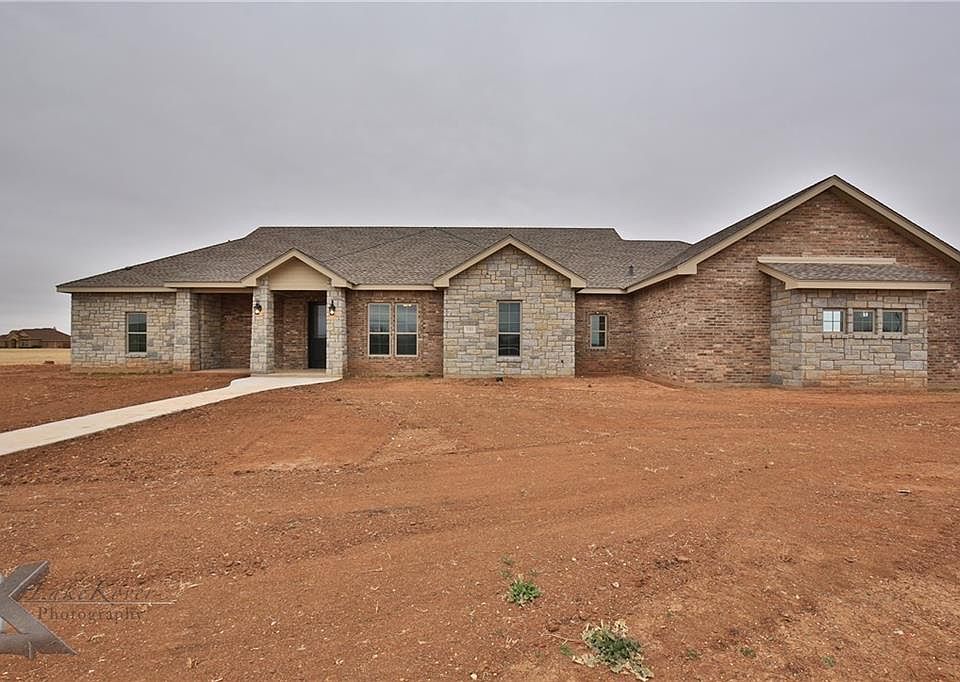 1st image of 142 Contera Ct