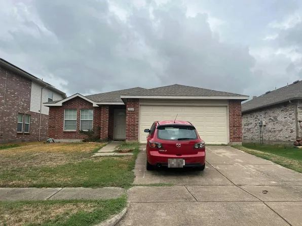 2905 Paddock Way, Denton, TX 76210