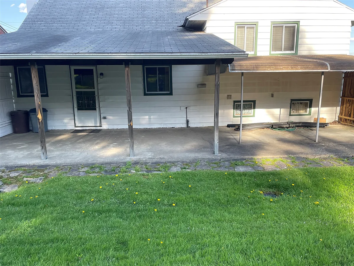 Building Photo - 723 Prescott Ave