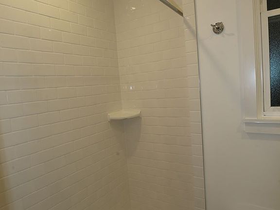 5th image of 3256 21st St #303