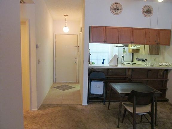 4th image of 7323 Parkside Villas Dr