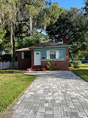 5105 Hollycrest Dr Photo 1