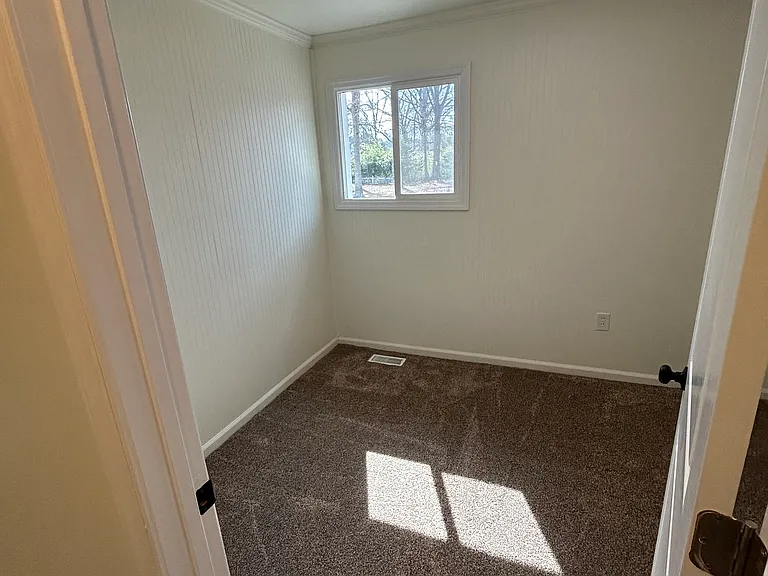 2914 Seaford Rd — Photo 12