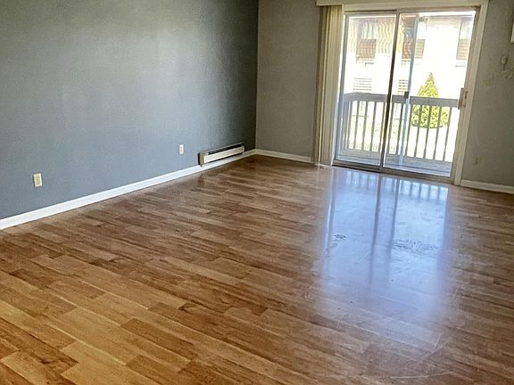 4th image of 10047 Kennedy Ave APT 2B