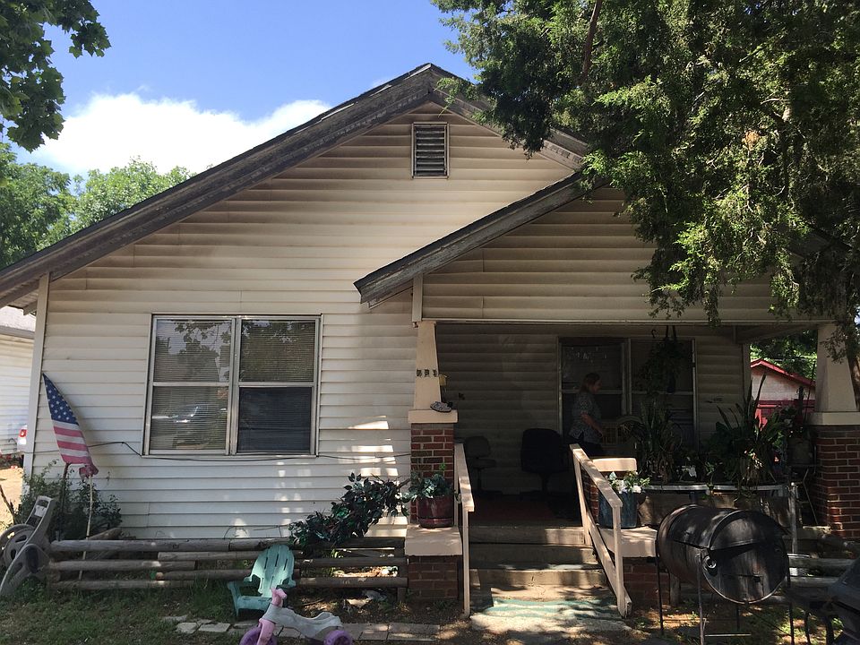 1st image of 733 E Lowden St