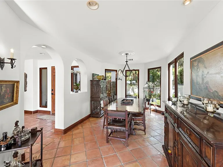1280 Morningside Dr — Photo 9
