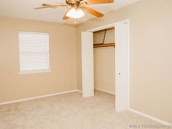 5th image of 611 E Paris Ave