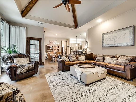 5th image of 3425 Mount Vernon Way