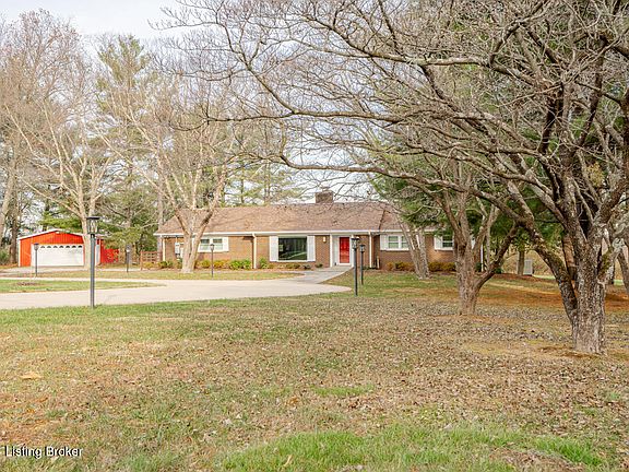 2nd image of 391 Mill Circle Dr