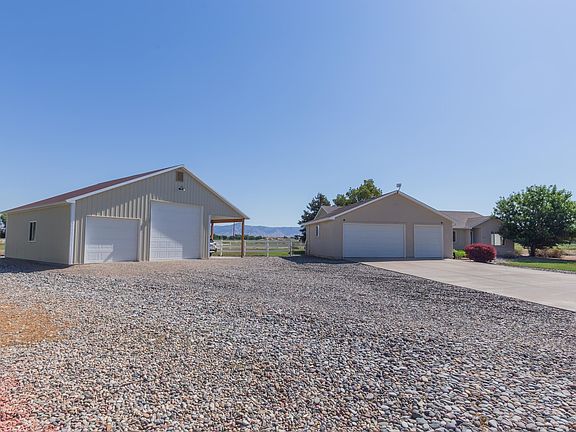 3rd image of 1206 Adobe Ct