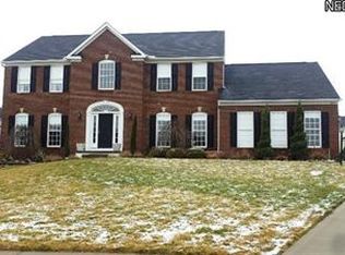 4648 Devereux Dr, Akron, OH 44321