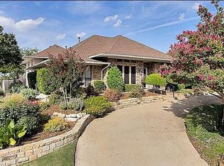 2802 Colleen Dr, Garland, TX 75043