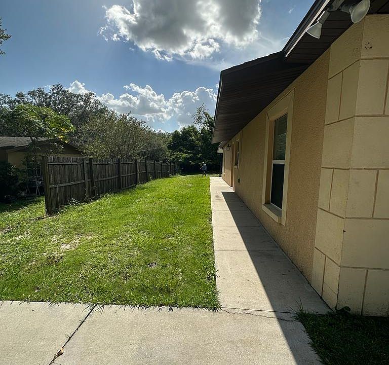1st image of 110 Beverly Dr