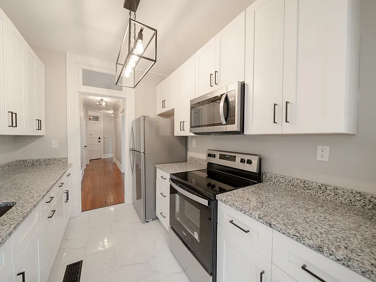 185 Clisby Pl — Photo 15